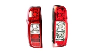 PATHFINDER '04/NAVARA'06 TAIL LAMP LH RED&RH WHITE